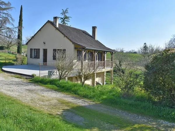 Maison ARCHIGNAC 3 pièce(s) 70 m2