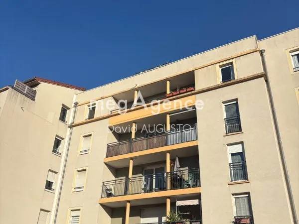 Monplaisir/Grange-Blanche, 2 pièces avec terrasse au calme, 4ème étage sans vis à vis, 1 place de st