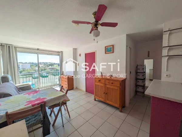 GRUISSAN T2 DANS RESIDENCE SECURISEE AVEC PISCINE