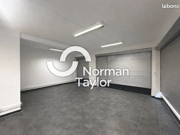 Local commercial 115 m²