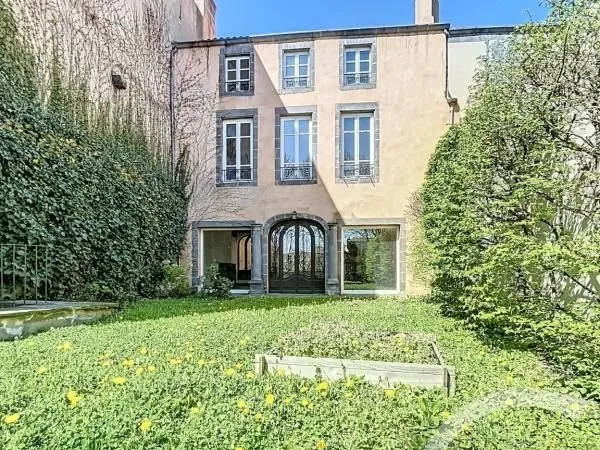 Maison 7 pièces 190 m²