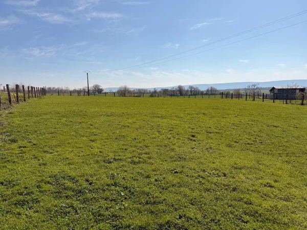 Parcelle de terrain constructible de 974 m2
