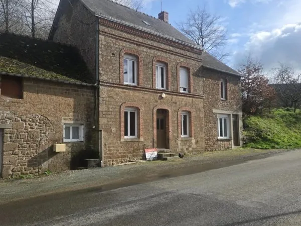 Maison de ville 140 m² à Lassay-les-Châteaux