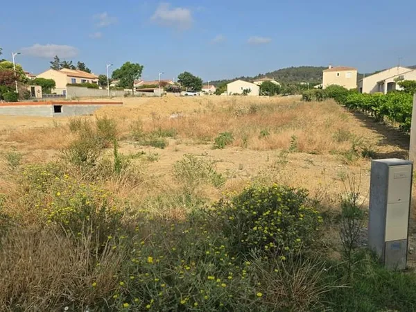 Terrain 479 m²