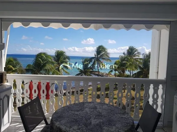 ? À Vendre : Superbe T2 avec Vue Mer à Saint-François (97118) ! ?✨