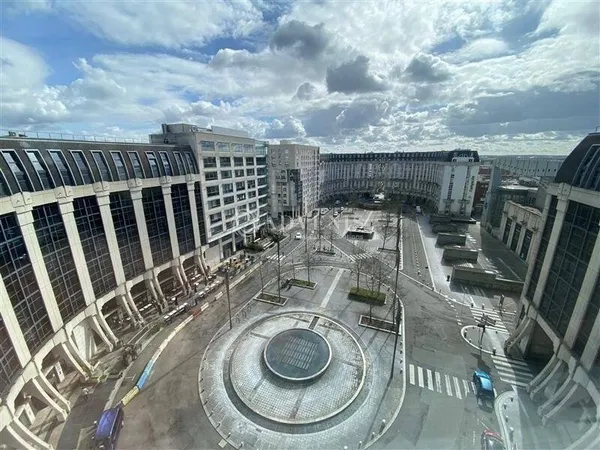 Bureaux 1868 m²