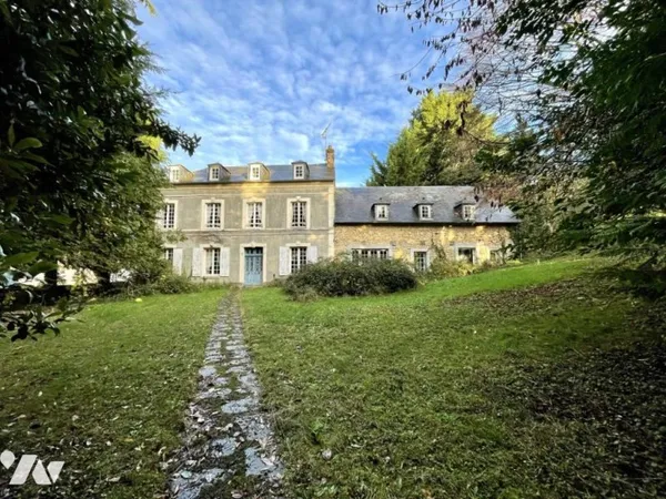 Maison 12 pièces 274 m²