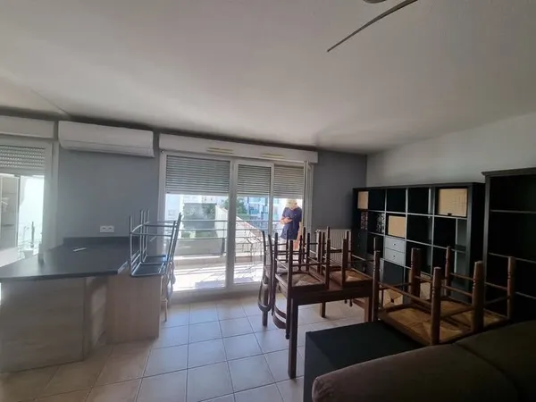Sous-loue chambre dans colocation en appartement - 90m²