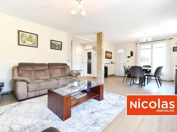 Maison 7 pièces 184 m²