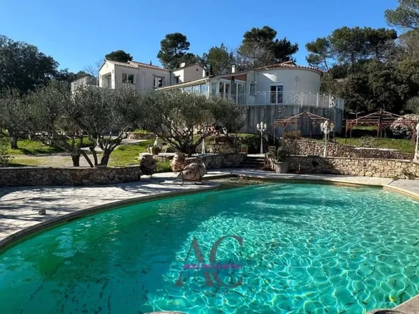 Maison de luxe 9 pièces 301 m²
