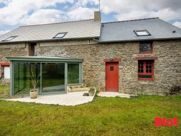 A VENDRE EN EXCLUSIVITE CHEZ BLOT IMMOBILIER - Saint-Jouan - Maison en pierres