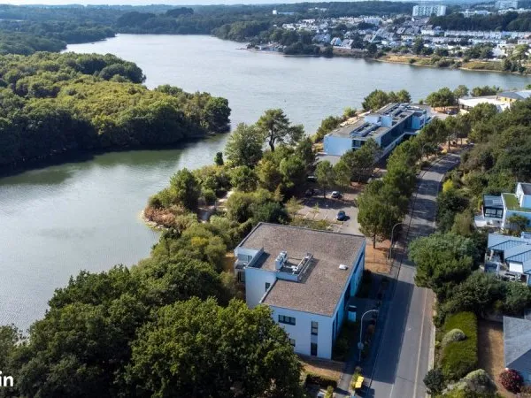 Bureaux lumineux avec vue étang du Ter - 100 m2 larmor-plage
