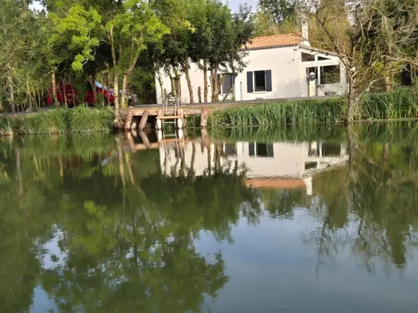 Maison À Vendre marais poitevin 40 km la rochelle