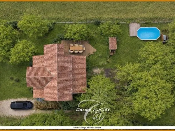 Villa 9 pièces 226 m²