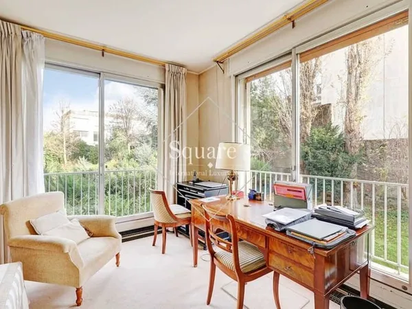 Appartement 7 pièces 158 m²