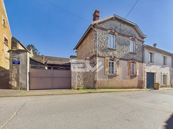 Maison ancienne en pierre à vendre à équidistance de Muizon et Jonchery , proximité des commodités e