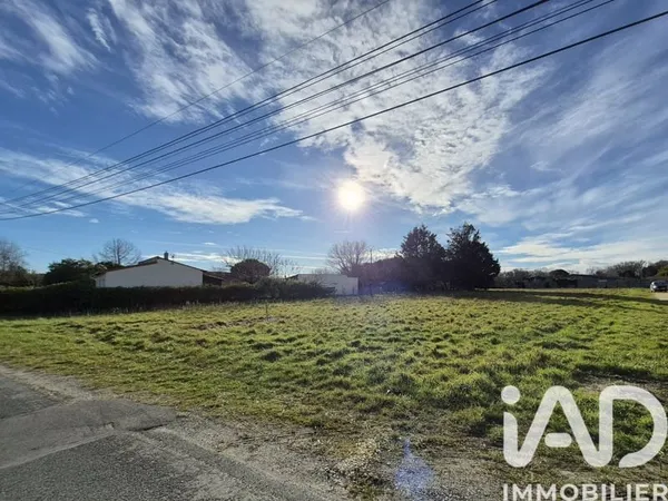 Terrain 869 m²
