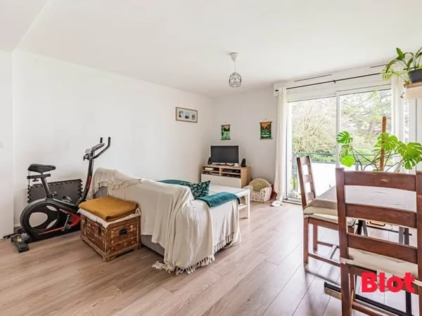T3, Landreau, 64m2, cave, stationnement