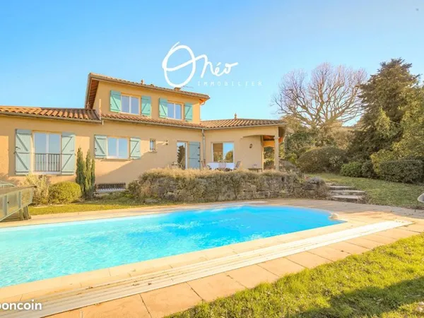 Maison 6 pièces 168 m²