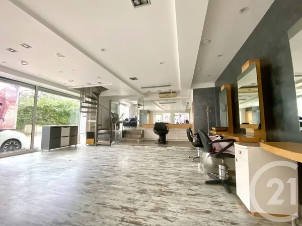 Local 92 m²