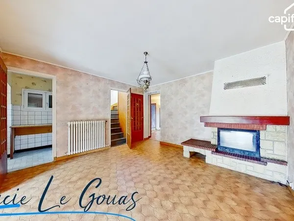 Maison mitoyenne 8 pièces à vendre PIENNES (54) commerce et terrain constructible