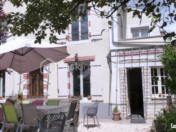 Maison de ville 9 pièces 130 m²