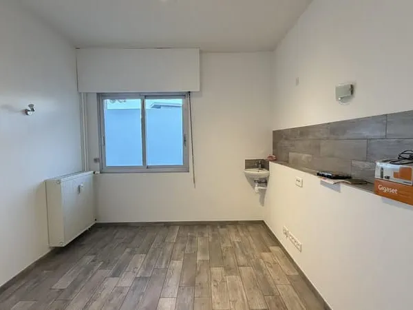 Local 4 pièces 78 m²