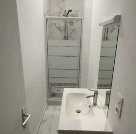 Chambre avec salle de bain Chartrons - colocation