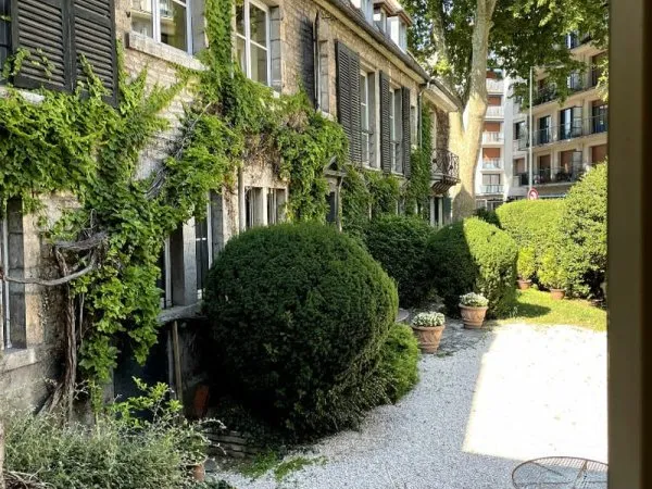 Centre ville : Appartement T3 de 68,56 m2 dans copropriété de caractère