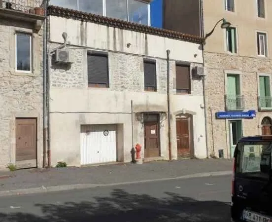 Maison 9 pièces 260 m²