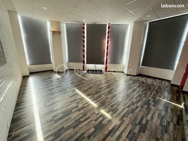 Local commercial 90 m²