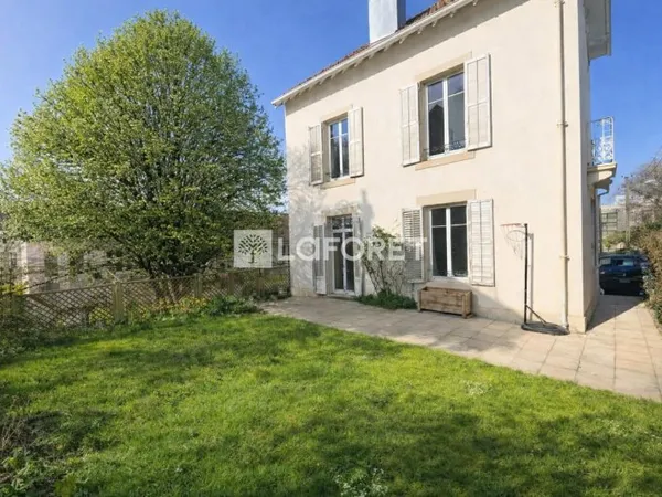 Maison 7 pièces 134 m²
