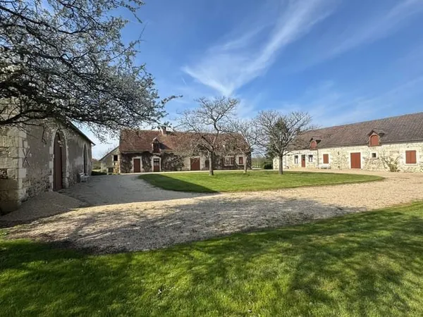 Maison 9 pièces 340 m²