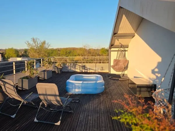 Appartement rooftop, terrasse panoramique XXl, face au lac 🌞