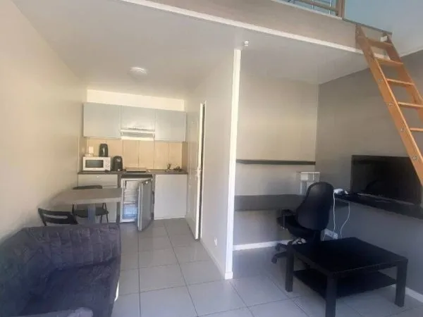 Studio 1 pièce 20 m²