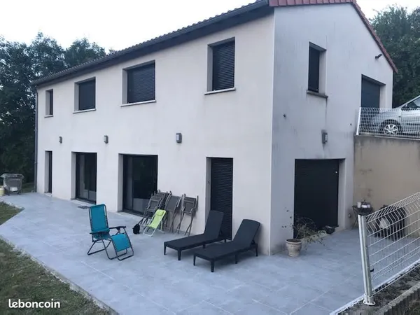 Maison T5 contemporaine centre village