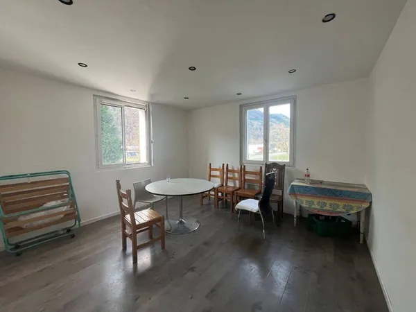 Maison 1 pièce 228 m²
