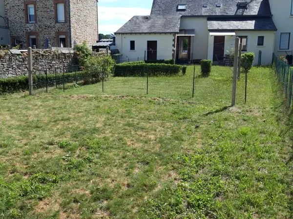 Vente d'une maison jumelée avec locataires pour investisseur