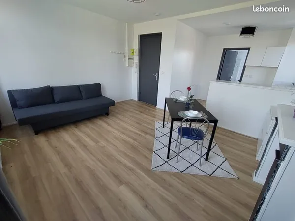 Studio rénové- rue Roger Salengro à Houplin Ancoisne