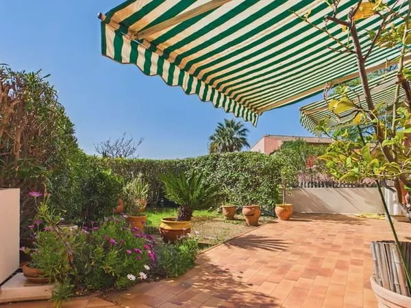 Carqueiranne proche village : L 'appartement qui a tout d