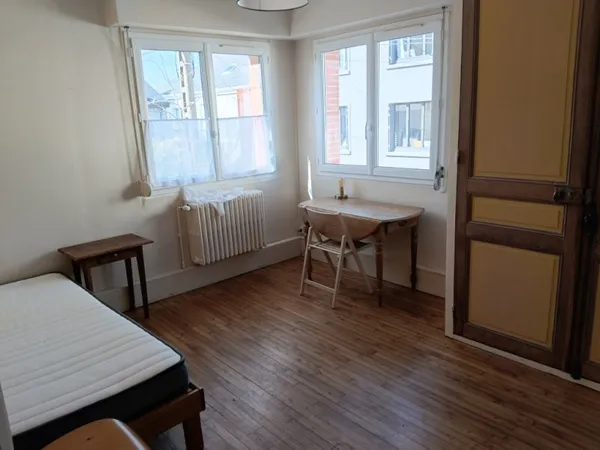 Loue chambres 12m² dans appartement