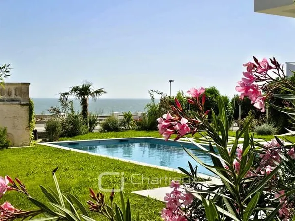 VILLA D'EXCEPTION Face à l'OCEAN