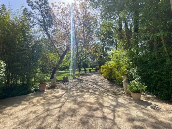 Maison 16 pièces 528 m²