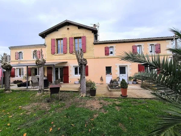 Maison 8 pièces 190 m²
