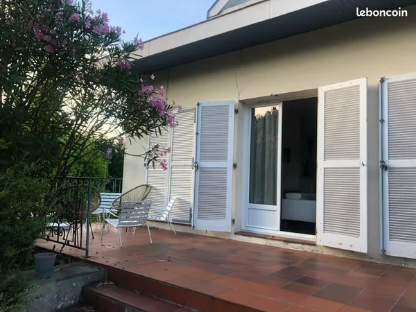Maison écrin de verdure