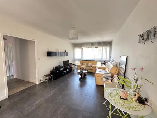 Appartement 3 pièces 82 m²
