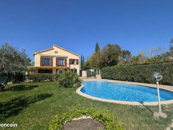 Maison 6 pièces 186 m²