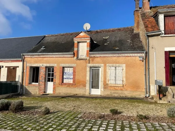 MAISON A RESTAURER A LA ACAMPAGNE