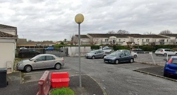Stationnement Location Mérignac   63€