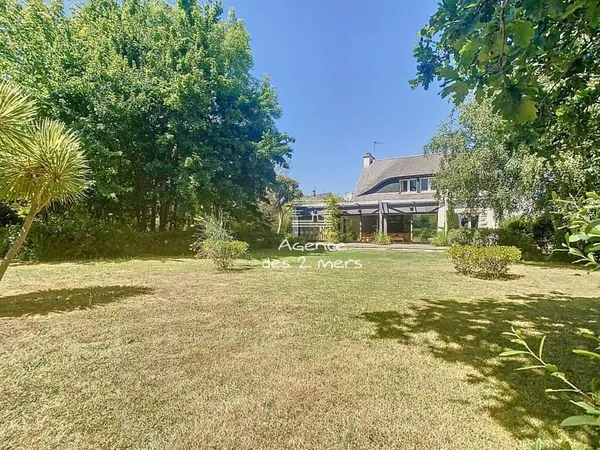 Belle maison familiale sur Parc arboré au coeur de Quiberon